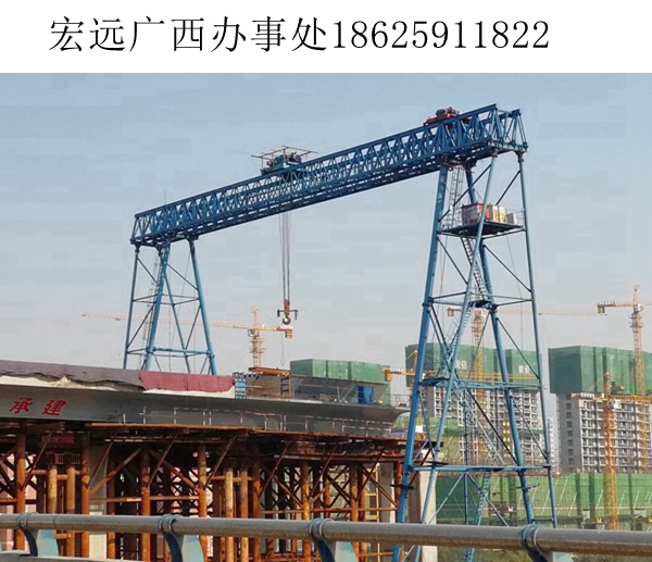 廣西柳州新型單主梁龍門吊交付企業(yè)，提升生產(chǎn)效能