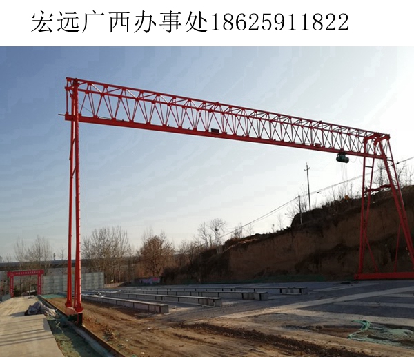 800 噸雙梁龍門(mén)吊的設(shè)備構(gòu)造